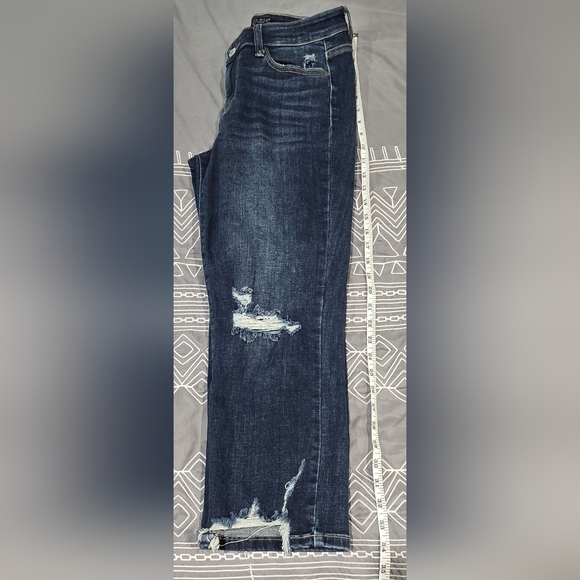 Judy Blue Midrise Distressed Cropped Straight Leg Jeans Size 5/27 - Picture 2 of 9